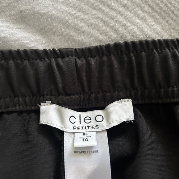 Black Wide Leg Pants - Picture 4 of 5